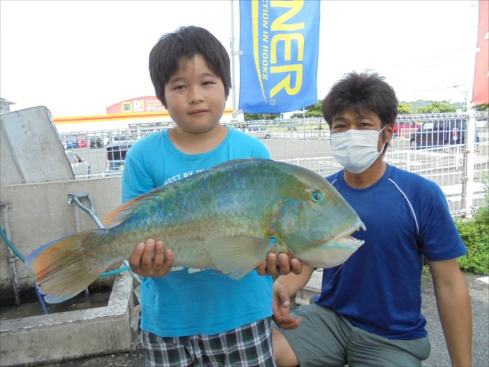 沖縄の釣り 釣果報告 フィッシングステップ具志川店